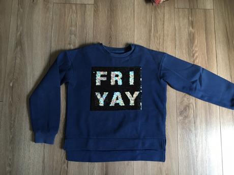 Mikinka reserved, reserved,134