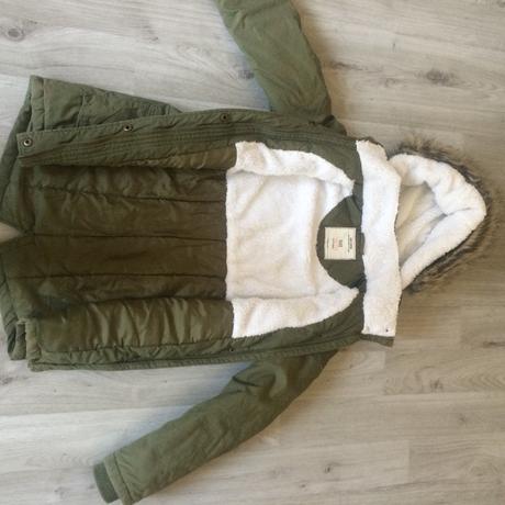 Krasna oteplena bunda, 152