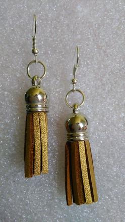 Strapcové náušnice,