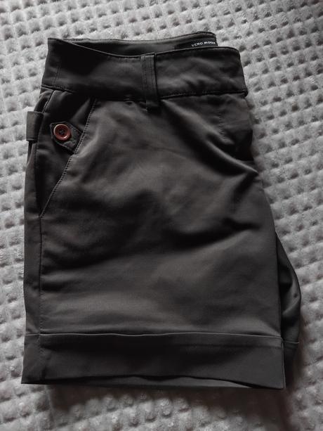 Elegantne kratase, vero moda,34