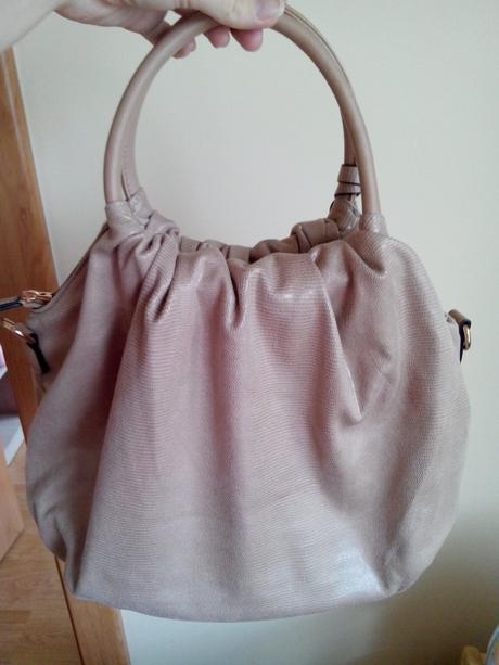 Béžová kabelka nenosená, 