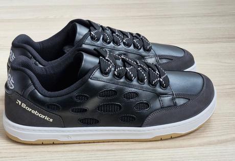 Barebarics fusion - black & white 44 x353, be lenka,44