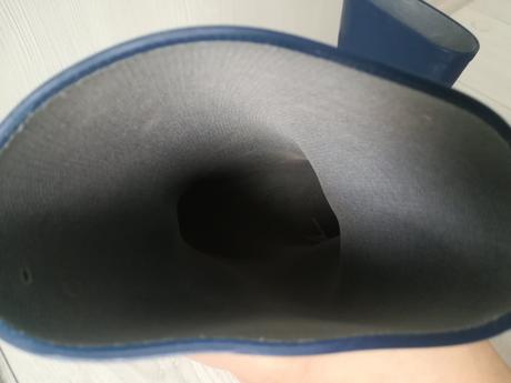 Gumáky, cena s poštovným, 26