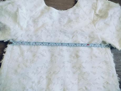 Extravagantné slávnostné šatočky, zara,140
