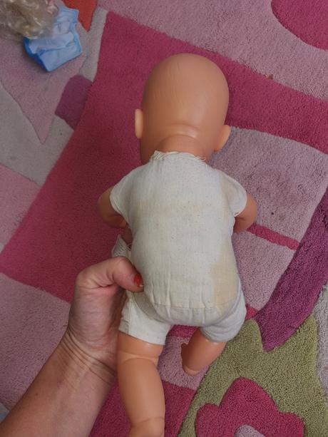 Bábika dá sa oprat,