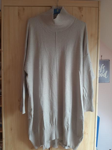 Svetrove šaty, 