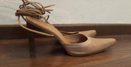 Kozene lodicky na zaviazanie, 37