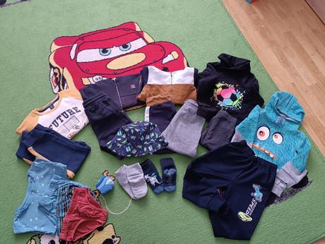 Balík oblečenia - 98/104, 104–116