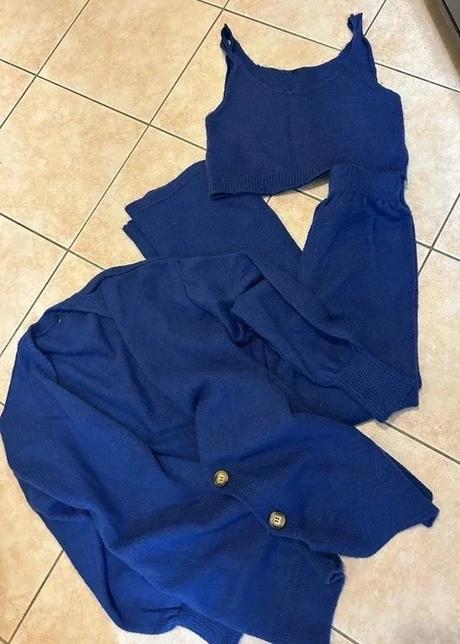 3 dielny komplet vel.s/m, s