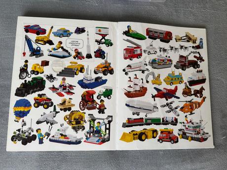 Kniha lego návodov a drobné doplnky, 