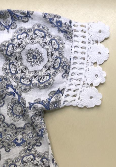 Xl/42 blúzka s hackovanym vzorom, xl