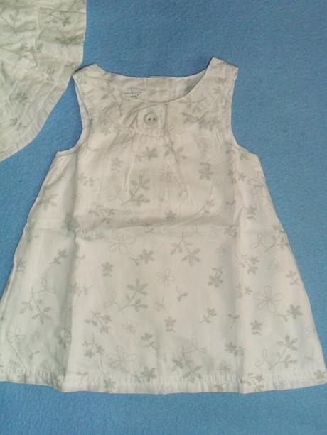 Nenosené šaty s klobúčikom - in extenso, 62