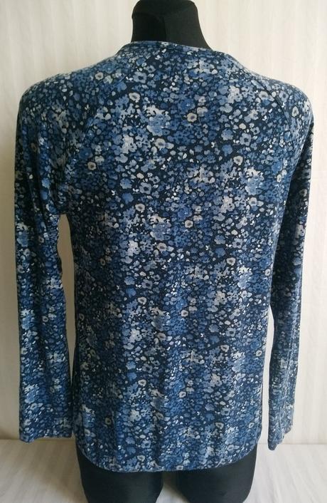 Elastický modrý top s kvetinovým vzorom, bonita, m