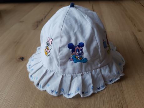 Klobúk disney, 92