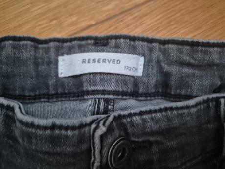 Roztrhané rifle, reserved,170