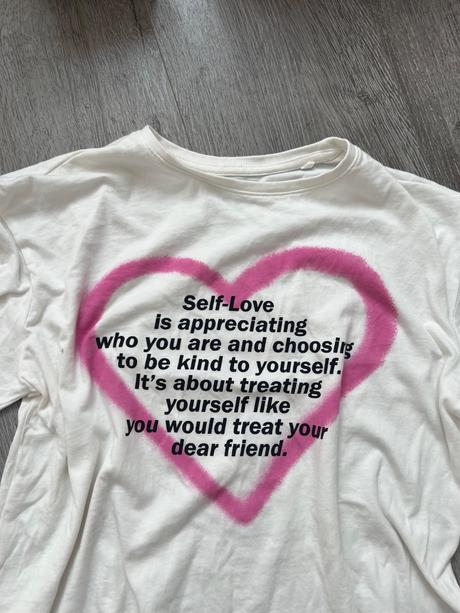 Biele tricko srdce, sinsay,146