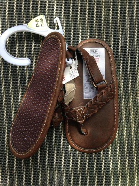 Hnedé capacky, f&f,19