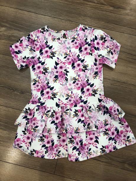 Šaty pre dievča, 104