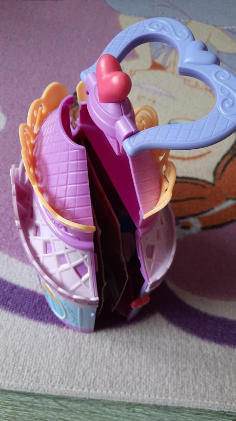 My little pony rarity krajčírstvo,