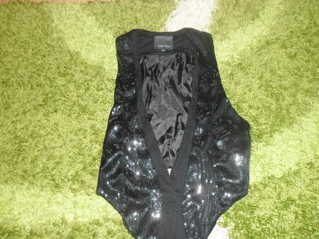 Zaujímavá  elegantná vesta, amisu,40