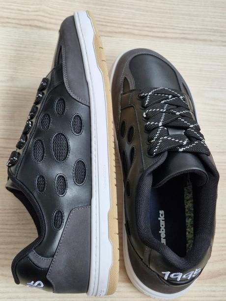 Barebarics fusion - black & white 44 x353, be lenka,44