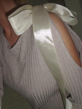 Sveter s mašľou, s