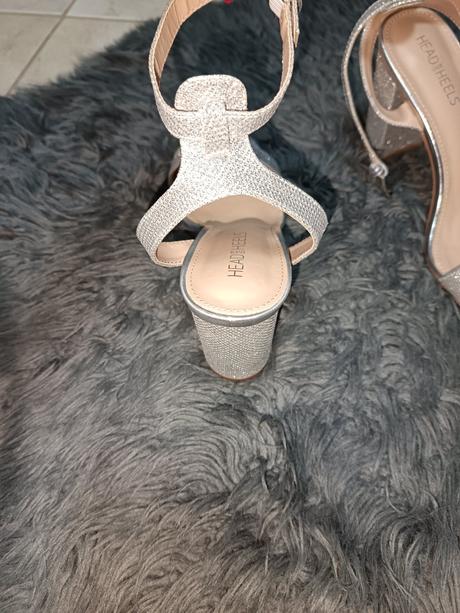Strieborné sandále, 39