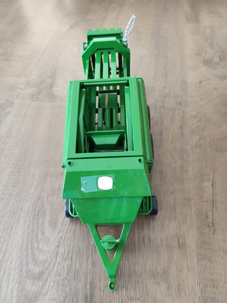 Balikovač john deere, 