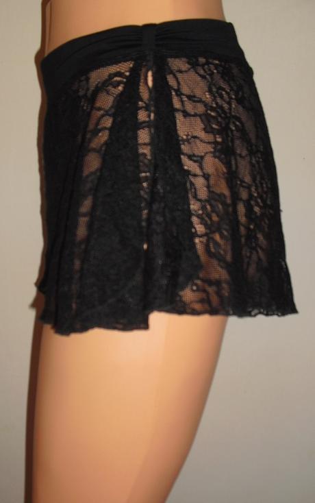 Bloch sexy suknicka krajkovana, s