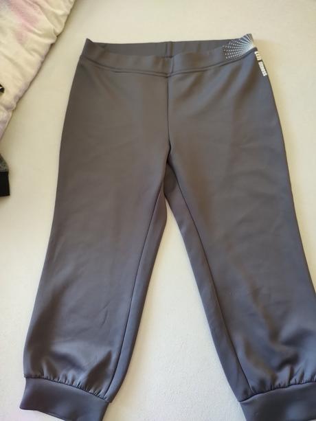 Športové fit tristvrtaky, xl