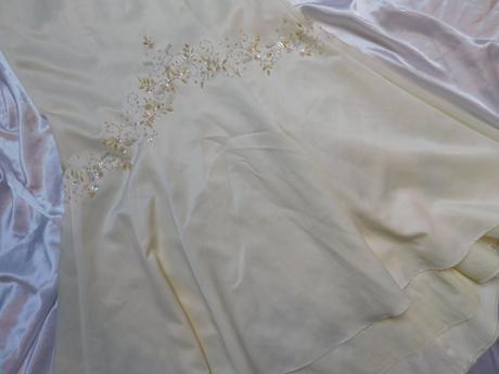 Luxusne slavnostne saty, 34