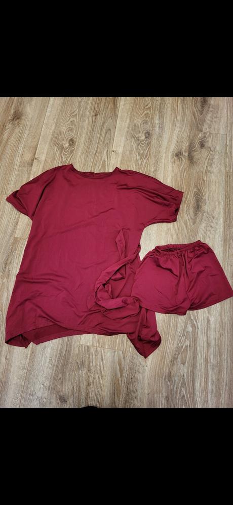 Tréningové šaty, 134 / 140 / 146