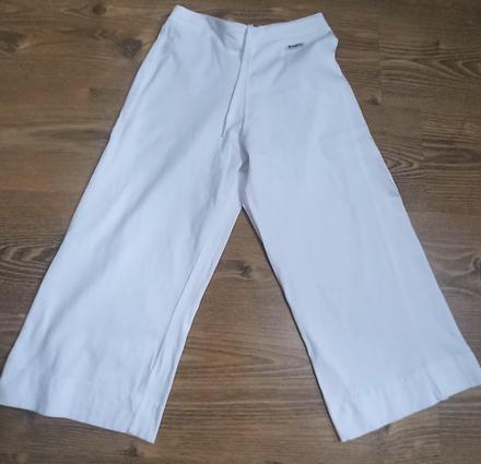 Biele nohavice 3/4, 158