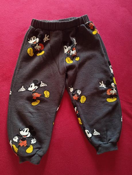 Mickey teplaky, zara,110