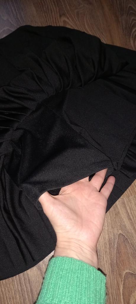 Dievčenská letná sukňa so sortkami vek. cca 11 rok, 140