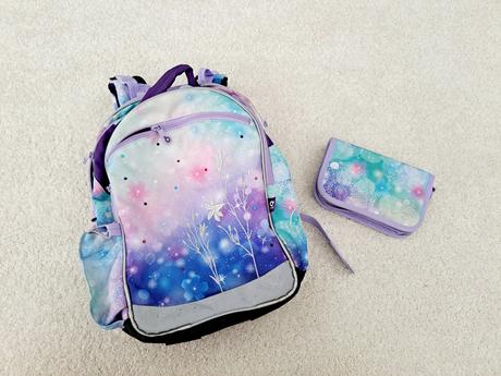 Školská taška+ peračník grátis,