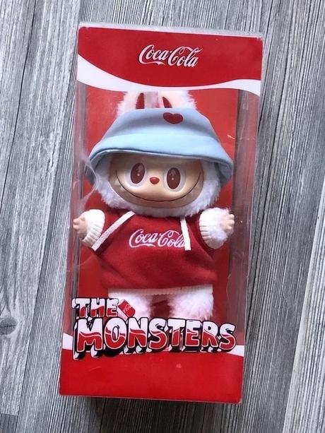 Labubu coca-cola, 