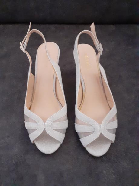 Elegantne sandálky, 37