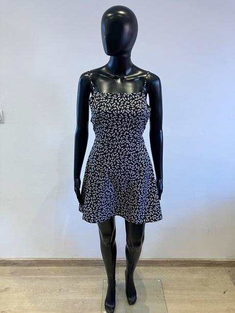 Dámske kvetované šaty shein čiernobiele (s), s