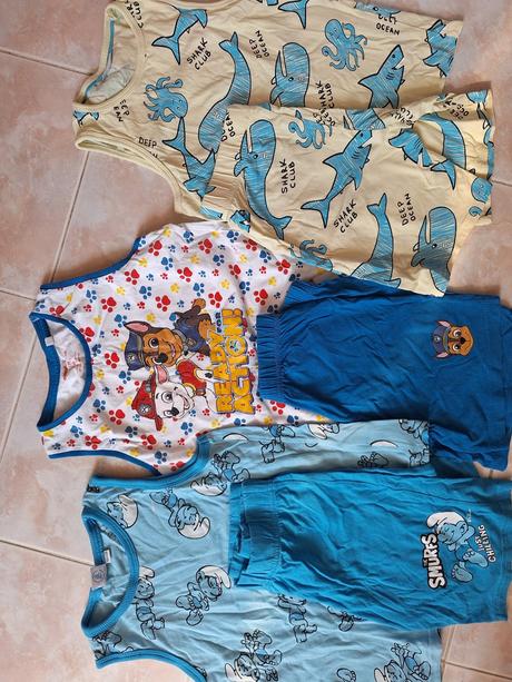 Letne pyzamo 122 -128, 122