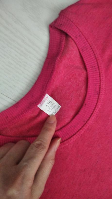 Predĺžene tričko šaty, 176