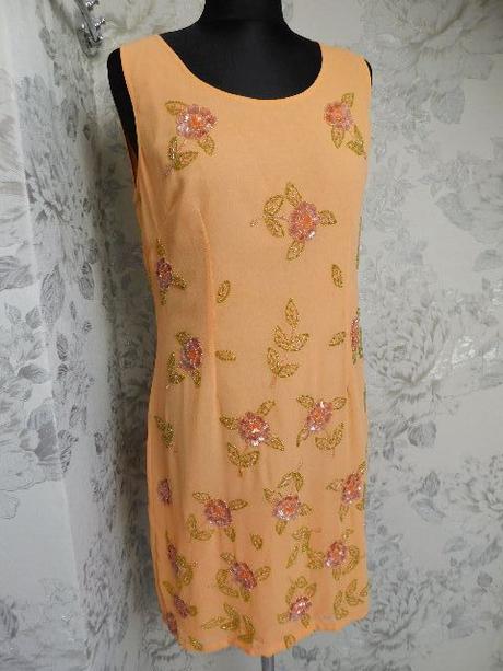 Velmi pekne saty, 40