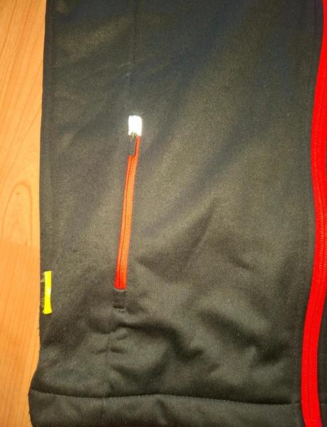 Dievčenska bunda, 134