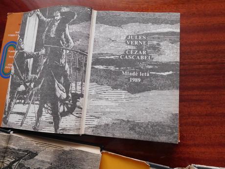 Verne -knižky staré,