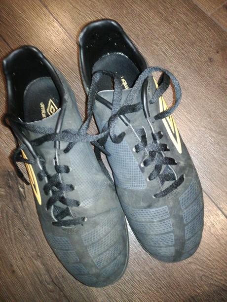 Turfy umbro, umbro,38