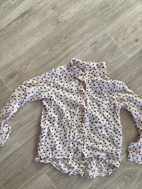 Blúzka srdieckova, h&m,140