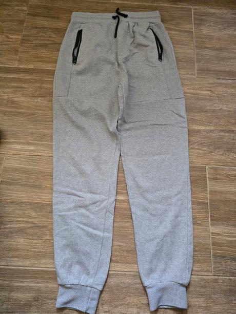 Tepláky č.164, sinsay,164