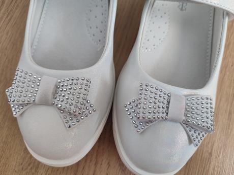 Slávnostná obuv, 33