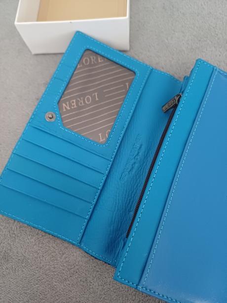 Dámska kožená peňaženka, 