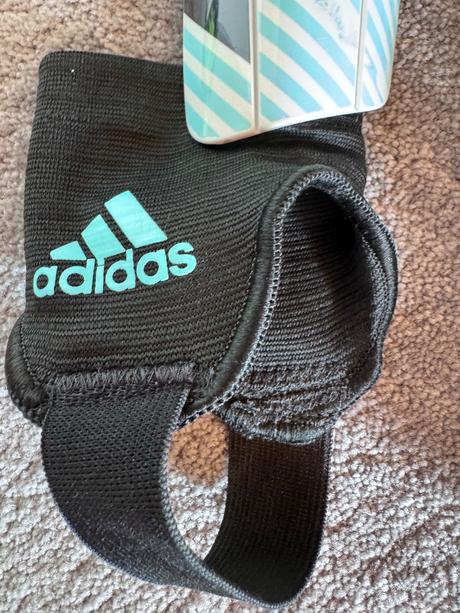 Chrániče adidas messi, adidas